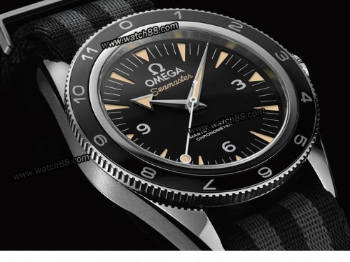 Omega Seamaster 300 Spectre 007 Limited Edition 233.32.41.21.01.001 Automatic Man Watch,OM-01707