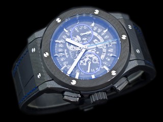 hublot classic quartz chronograph carbon case mens watch