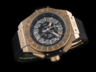 hublot big bang unico gmt 471.nx.7112.rx automatic mens watch