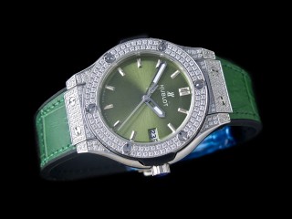 hublot classic fusion 35mm quartz lady watch