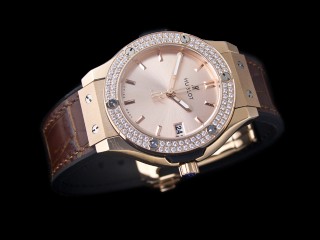 hublot classic fusion 35mm quartz lady watch
