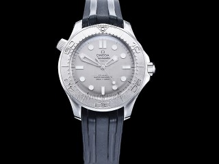 omega seamaster diver 300m silver surfer 210.32.42.20.06.002 man watch