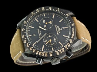 omega speedmaster moonwatch co-axial chronograph 311.92.44.51.01.006 vintage black man watch