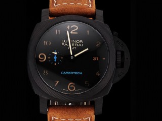 panerai luminor gmt carbotech automatic man watch