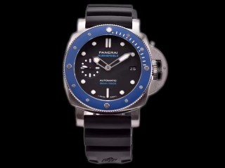 panerai luminor submersible azzurro man watch