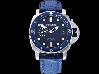 panerai submersible quarantaquattro pam1287 man watch