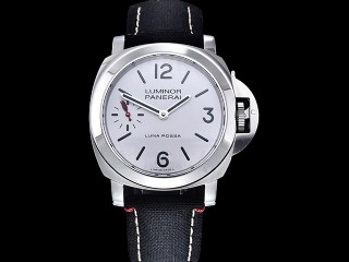 panerai pam 1342 luminor luna rossa man watch