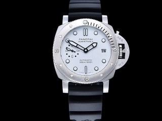 panerai pam 2223 submersible bianco man watch