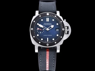 panerai pam1565 sumbersible luna rossa man watch