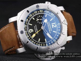 panerai luminor submersible mens watches
