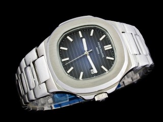 patek philippe nautilus quartz man watch