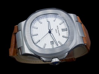 patek philippe nautilus 45mm automatic man watch