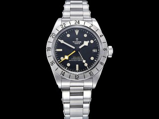 tudor black bay pro gmt m79470 automatic mens watch