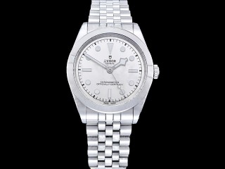 tudor black bay one 39mm 79660 automatic mens watch