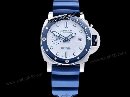 Panerai PAM01696 Submersible QuarantaQuattro Aspen Scottsdale Edition Man Watch,PAN-17125